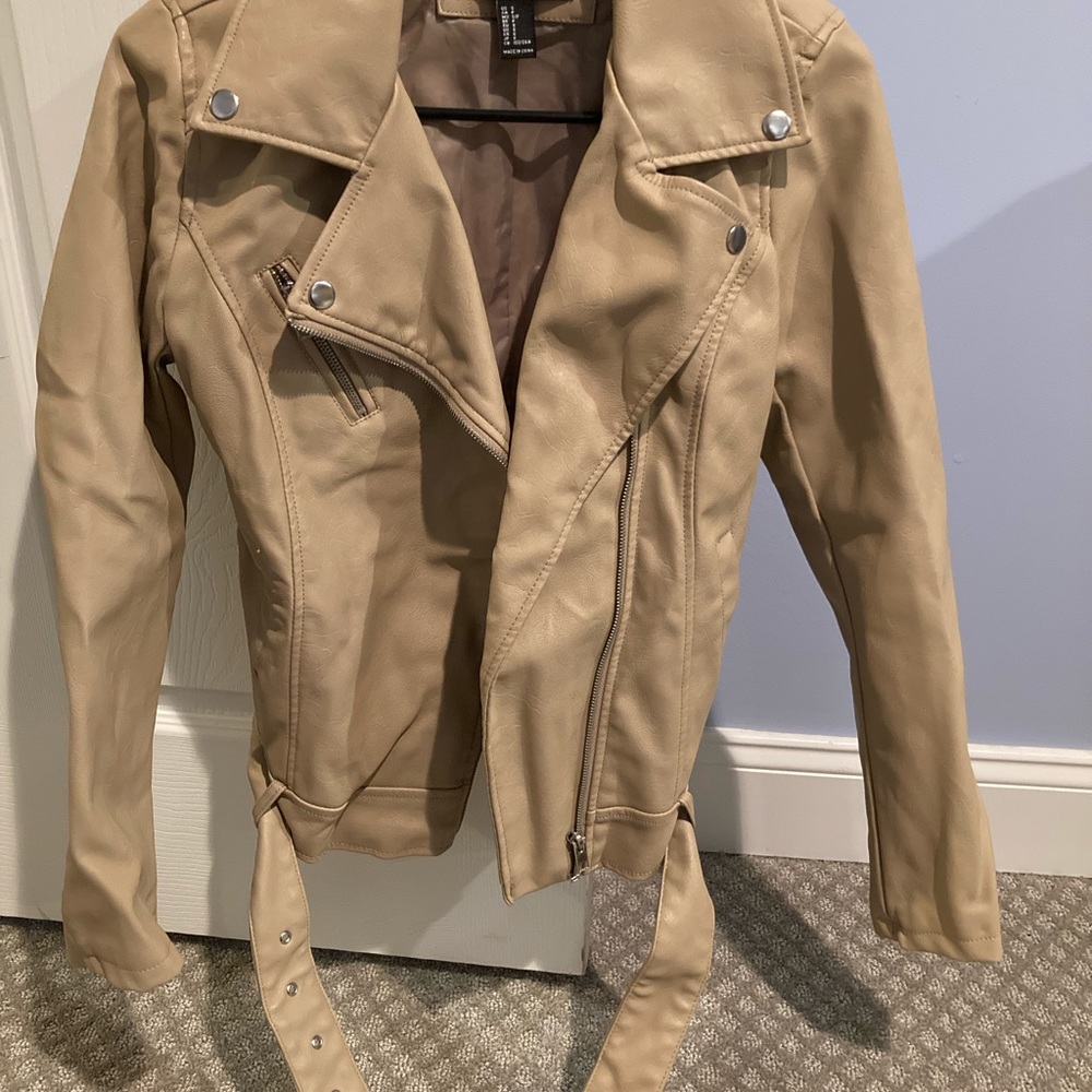 Leather jacket - Picture 1 of 2